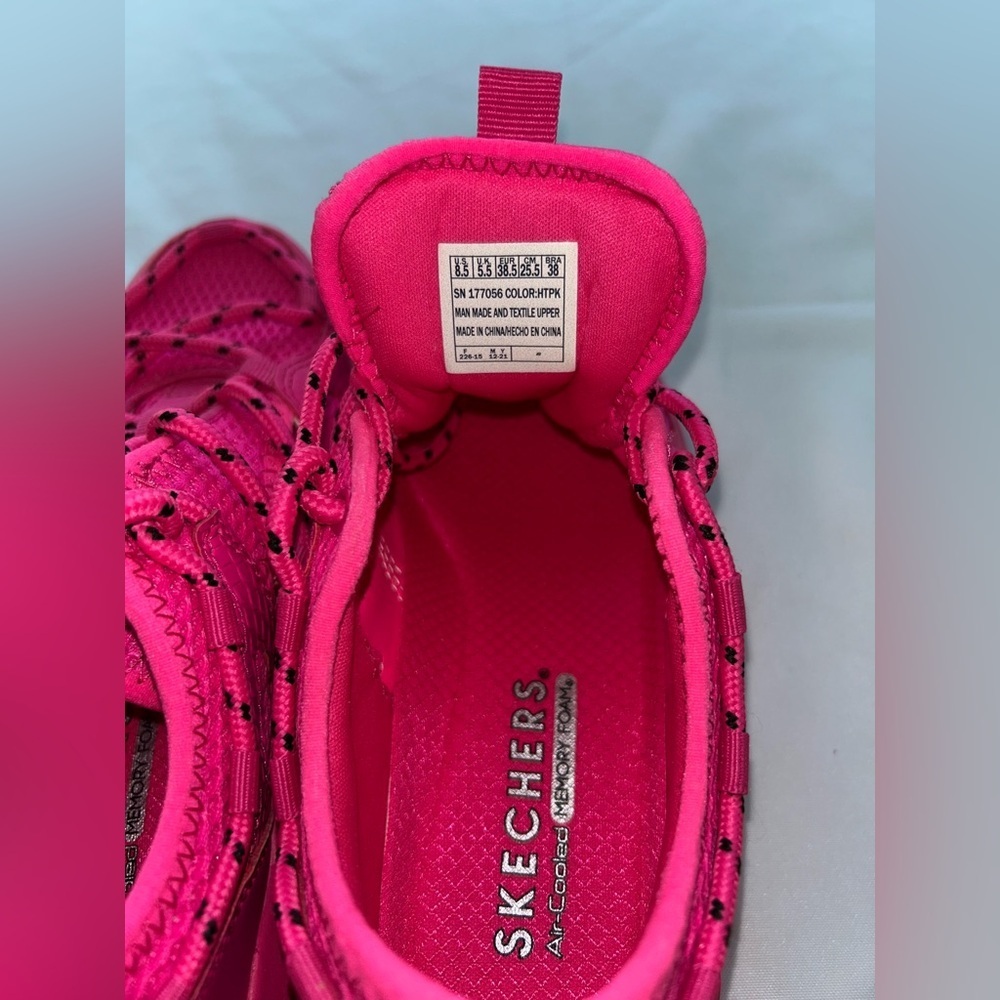 NWT Skechers Street Muno Sneaker - Picture 8 of 8